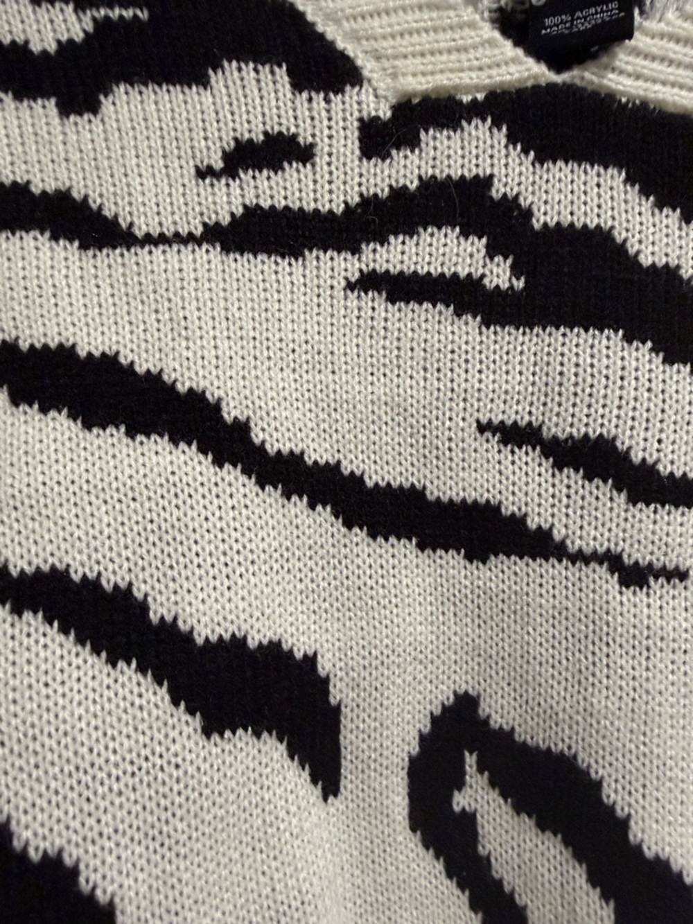 Polly & Esther Black and White Zebra V-Neck Sweater - Picture 3 of 6